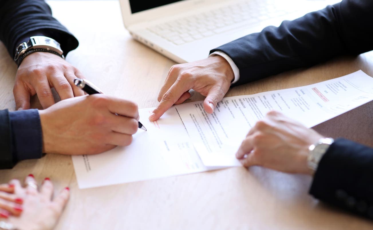 CONTRACTOR_iStock-628317900.jpg