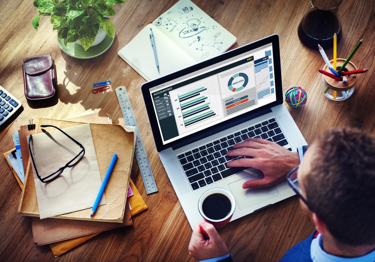 The-Value-of-HR-Analytics-and-Reports.jpg