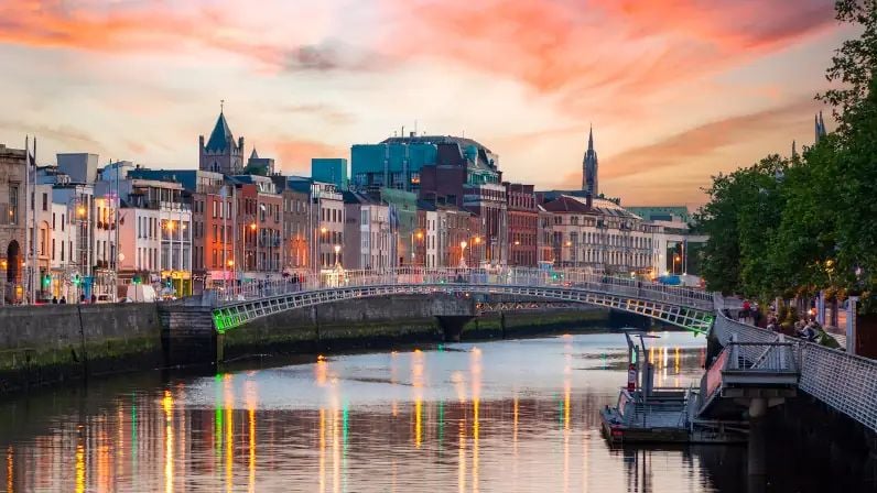 Sunset view of Ha'penny Bridge